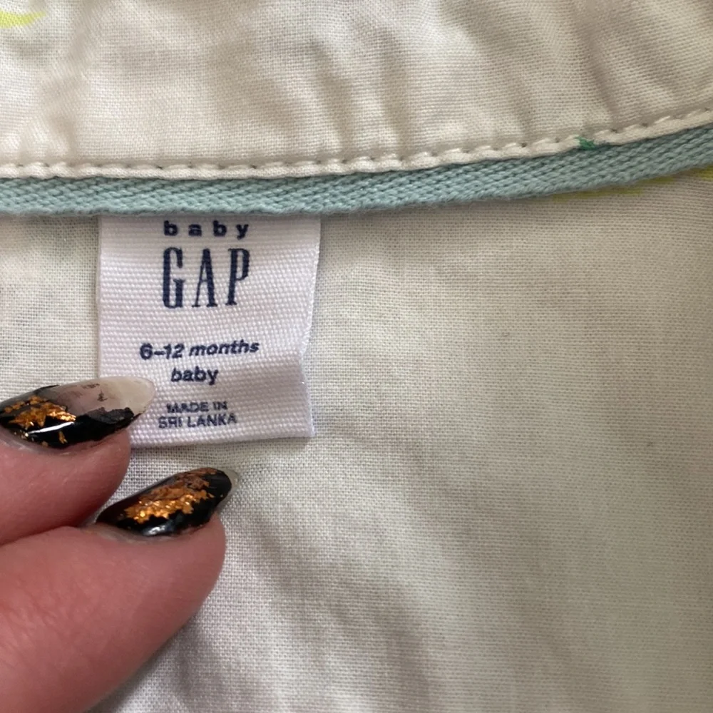 Gap 6-12 month tropical onesie